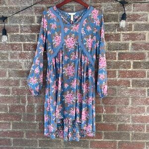 Cute sheer dress, needs to be worn with something underneath.